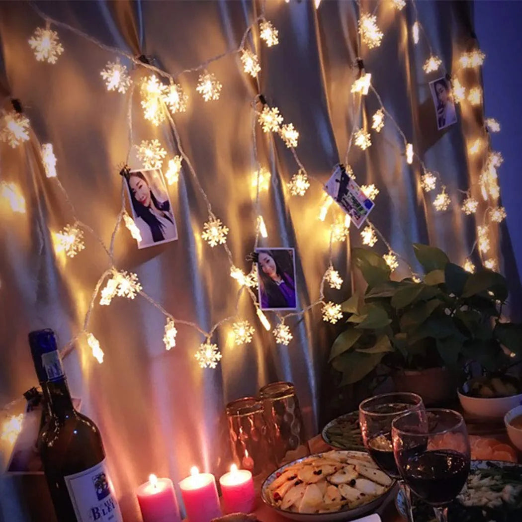 Snowflake Serial String Lights for Decoration (Warm White)