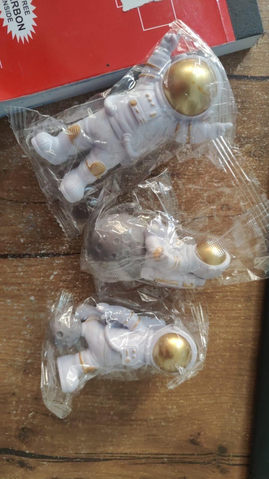 Astronaut Spaceman Statue for Kids Room Set of 3 - Golden